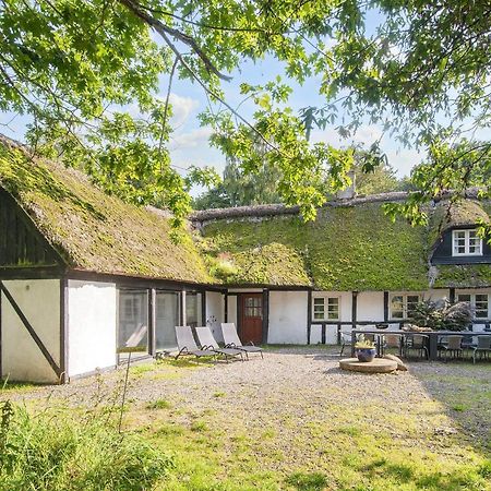 15 Person Holiday Home In Hundslund 外观 照片
