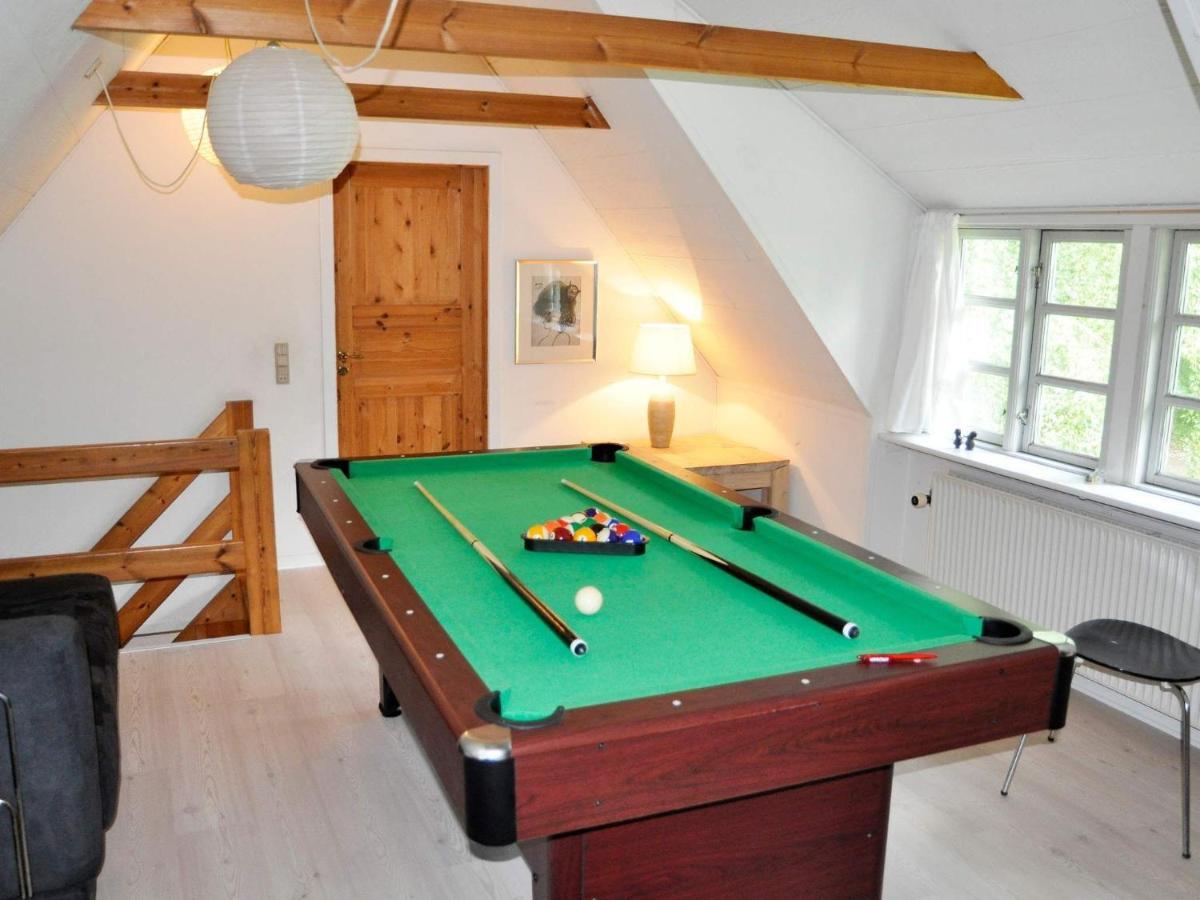 15 Person Holiday Home In Hundslund 外观 照片