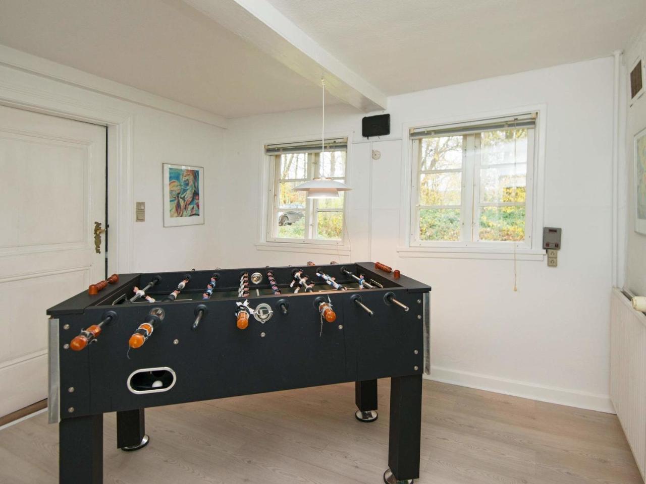 15 Person Holiday Home In Hundslund 外观 照片